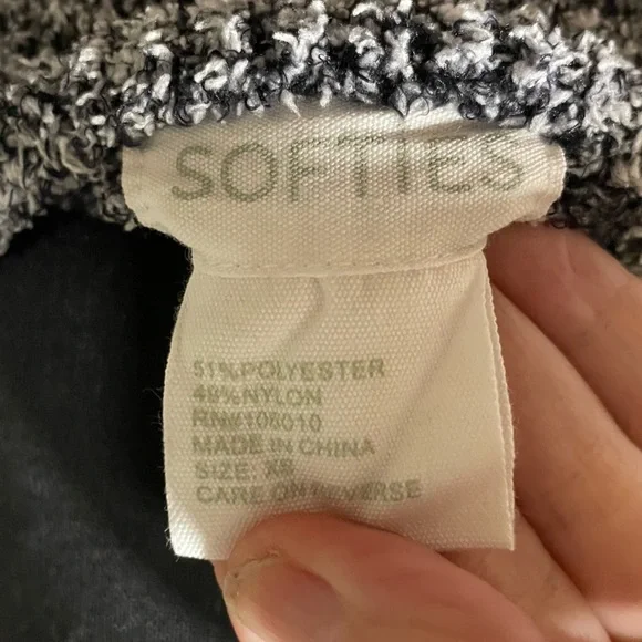 Elegant Knit Long Sleeve Pajama Dress in Black and Gray - Picture 7 of 7